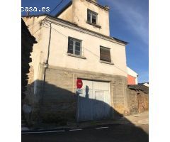 SE VENDE CASA Y SOLAR EN PLENO CENTRO DE CUBILLOS DEL SIL