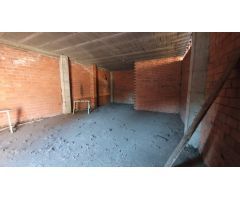 SE VENDE O SE ALQUILA  LOCAL EN  CACABELOS