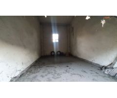 SE VENDE O SE ALQUILA  LOCAL EN  CACABELOS