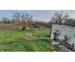 SE VENDE CASA CON TERRENO EN VILLANUEVA DE LA ABADIA