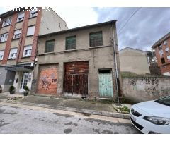 SE VENDE CASA PARA REFORMAR CON PEQUEÑO TERRENO EN C CHILE