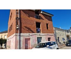 Casa en Venta en Cacabelos, León