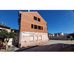 Casa en Venta en Cacabelos, León