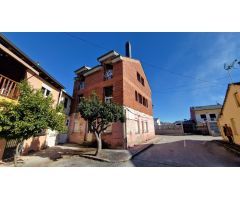 Casa en Venta en Cacabelos, León