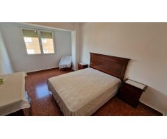 SE VENDE PISO EN EL CENTRO