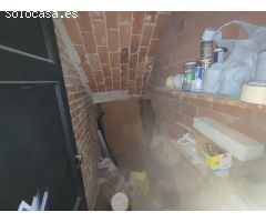 SE VENDE CASA DE DOS PLANTAS CON TERRENO EN COLUMBRIANOS