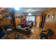 SE VENDE  CASA DE 160 M2 CON PATIO Y TERRENO DE 250 M2