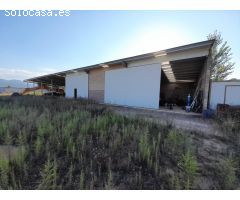 NAVE INDUSTRIAL CON TERRENO EN POLIGONO INDUSTRIAL DE CAMPONARAYA