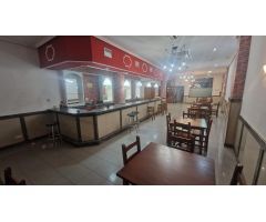 SE VENDE RESTAURANTE EN TORENO