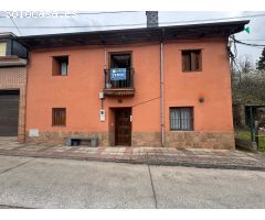 SE VENDE CASA EN SANTALLA DEL BIERZO. TEJADO NUEVO.