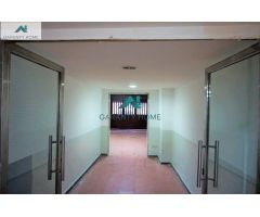 Se vende local comercial en Zona Sants