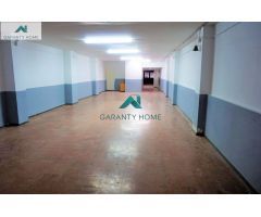 Se vende local comercial en Zona Sants