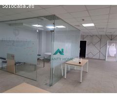Oficina de alquiler en Avenida Juan Diego, Bormujos