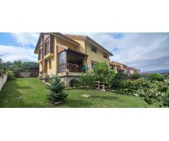 Se vende chalet pareado en Rasines