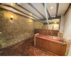 Se vende casa con local comercial en Ampuero