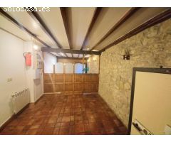 Se vende casa con local comercial en Ampuero