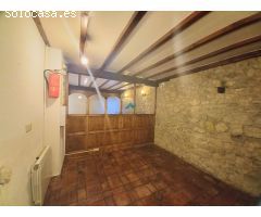 Se vende casa con local comercial en Ampuero