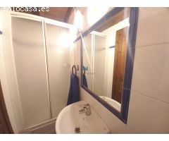 Se vende casa con local comercial en Ampuero