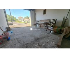 Chalet SEMINUEVO, con Patio delantero de 80 m2, en AS MARAVILLAS (Cartelle).