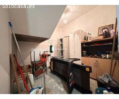 Chalet SEMINUEVO, con Patio delantero de 80 m2, en AS MARAVILLAS (Cartelle).