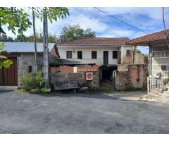 AYTO. TOEN: independiente, a reformar, con finca. ZONA MOREIRAS.