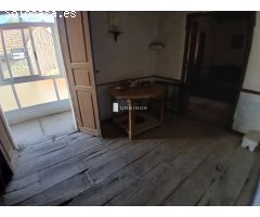 Típica CASA gallega en Piedra, rehabilitada parcialmente, Ayto. PORQUEIRA