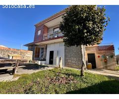 ¡Oportunidad! Casa de piedra lista para entrar a vivir, entre Xinzo y Allariz