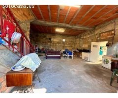 ¡Oportunidad! Casa de piedra lista para entrar a vivir, entre Xinzo y Allariz