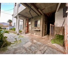 CASA lista para entrar, excelente ubicación. Zona QUINTELA de Canedo.