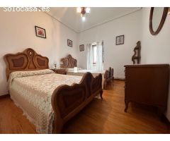 ¡OPORTUNIDAD! CASA en perfecto estado, en AMOEIRO