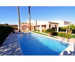 Chalet en Venta en Torrevieja, Alicante