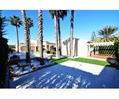 Chalet en Venta en Torrevieja, Alicante