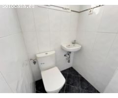 Céntrico ático de 3 dormitorios y solarium de 100m  a 200m del Corte Inglés