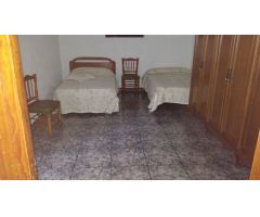CASA HACIENDO ESQUINA