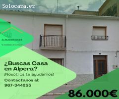 CASA EN ALPERA . OPORTUNIDAD. MUCHAS POSIBILIDADES. PLENO CENTRO