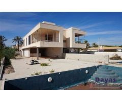 Villa en Venta en Orihuela Costa, Alicante