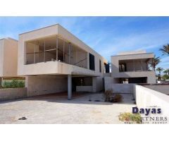 Villa en Venta en Orihuela Costa, Alicante