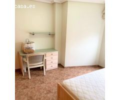 Piso en Venta en Torrevieja, Alicante