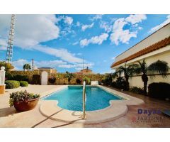 Villa en Venta en Rojales, Alicante
