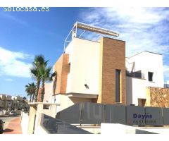 Chalet en Venta en Torrevieja, Alicante