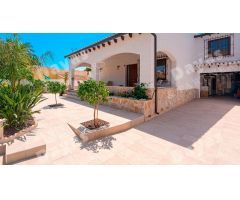 Chalet en Venta en Orihuela Costa, Alicante