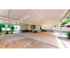 Villa en Venta en Orihuela Costa, Alicante