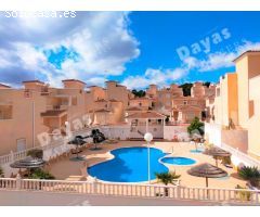 Casa Adosada en Venta en San Miguel de Salinas, Alicante