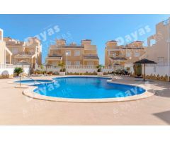 Casa Adosada en Venta en San Miguel de Salinas, Alicante