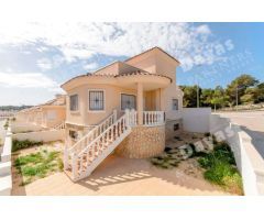 Casa Adosada en Venta en San Miguel de Salinas, Alicante