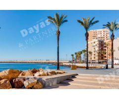 Casa Adosada en Venta en Torrevieja, Alicante