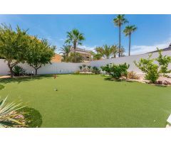 Chalet en Venta en Orihuela Costa, Alicante