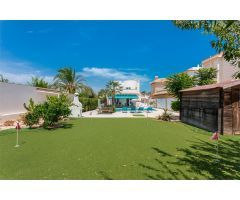 Chalet en Venta en Orihuela Costa, Alicante