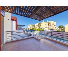 Casa Adosada en Venta en Algorfa, Alicante