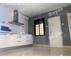 Casa en Alquiler en Torrevieja, Alicante